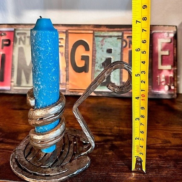 Rustic Horse Shoe Iron Candle Holder - Picture 14 of 16